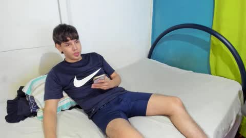 ZackMontiel07 online show from October 2025 09:52:02 AM