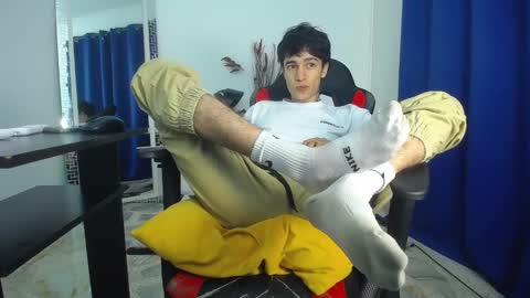 Snapshot of zacktk7 chatting on January 2025 12:06:01 AM zack online show from January 2025 12:06:01 AM