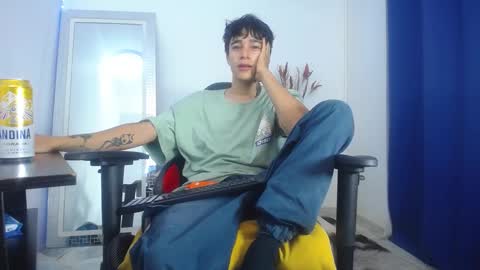 Snapshot of zacktk7 chatting on February 2025 09:26:02 PM zack online show from February 2025 09:26:02 PM