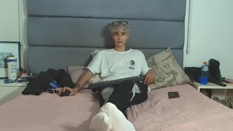 Snapshot of zacktk7 chatting on March 2025 09:37:01 PM zack online show from March 2025 09:37:01 PM