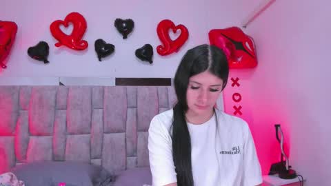 Snapshot of zafiranavarro chatting on February 2026 12:18:02 AM zafira online show from February 2026 12:18:02 AM