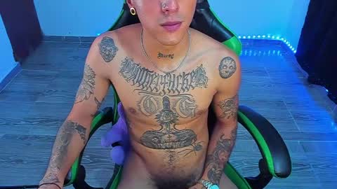 BiG Zafiro online show from May 2026 01:13:01 AM