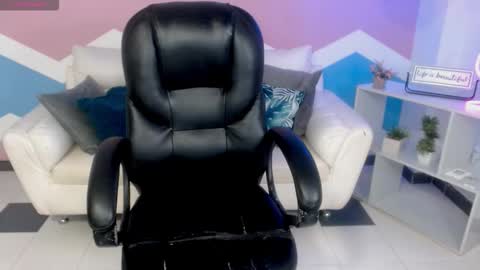 Zahira  online show from December 2025 05:50:01 PM