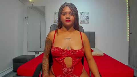 Snapshot of zahra_rose chatting on March 2025 12:22:01 PM zahra_rose online show from March 2025 12:22:01 PM