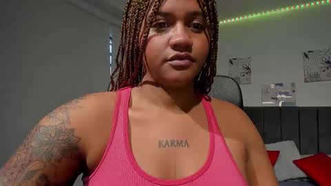 Snapshot of zahra_rose chatting on March 2025 11:42:02 AM zahra_rose online show from March 2025 11:42:02 AM