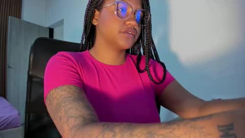 Snapshot of zahra_rose chatting on December 2025 09:09:01 PM zahra_rose online show from December 2025 09:09:01 PM