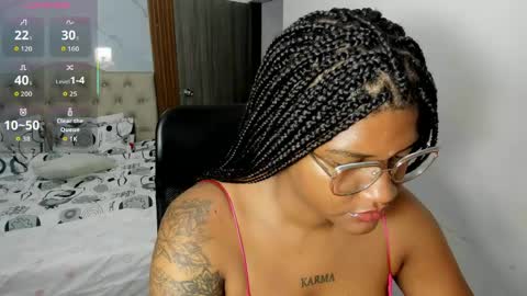 Snapshot of zahra_rose chatting on April 2026 10:50:02 AM zahra_rose online show from April 2026 10:50:02 AM