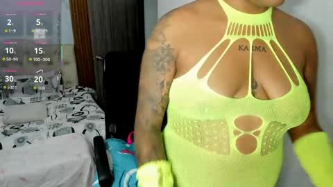 Snapshot of zahra_rose chatting on April 2026 10:55:01 PM zahra_rose online show from April 2026 10:55:01 PM