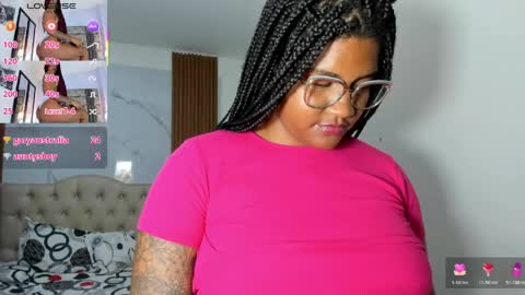 Snapshot of zahra_rose chatting on May 2026 01:56:01 AM zahra_rose online show from May 2026 01:56:01 AM