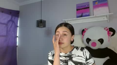 Zaida online show from November 2025 01:45:01 PM