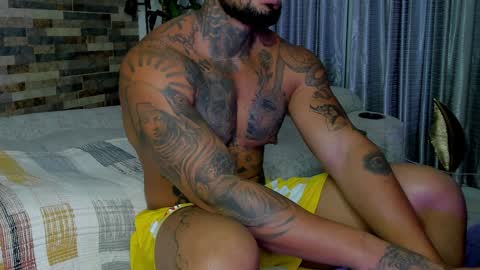 INSTAGRAM yormanfit7 online show from December 2024 09:58:01 AM