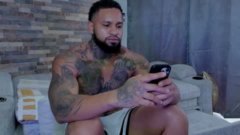 INSTAGRAM yormanfit7 online show from January 2025 12:51:02 PM