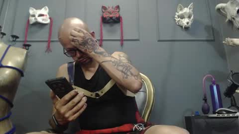 Snapshot of zainkreiger chatting on April 2026 12:48:01 AM Dom Zain online show from April 2026 12:48:01 AM