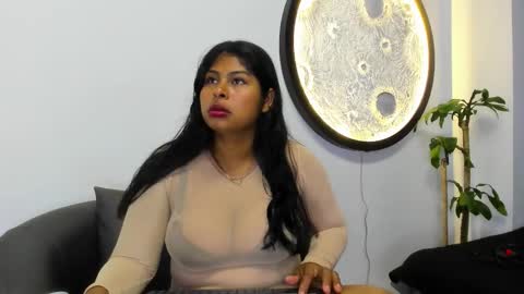 Zaira online show from November 2025 03:49:01 AM