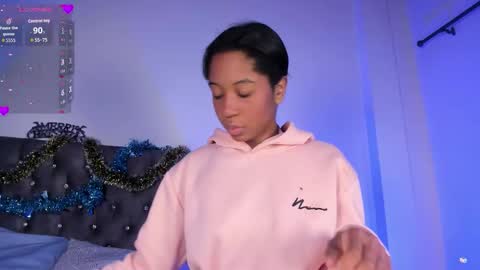 Zaira online show from December 2025 11:41:02 AM