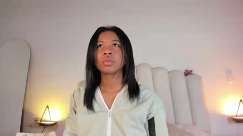 Zaira online show from January 2026 02:44:01 PM