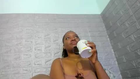 Zamara   online show from February 2026 12:22:02 PM