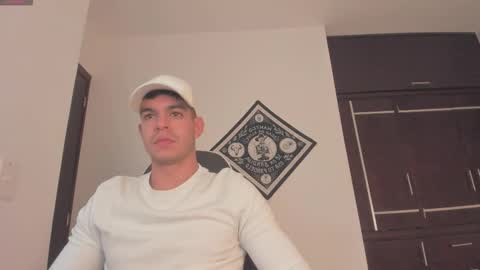 Snapshot of zamir_scott chatting on October 2025 08:20:01 PM zamir online show from October 2025 08:20:01 PM