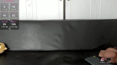 Zane Lux online show from December 2025 03:28:02 PM