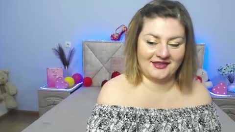 zannadreil online show from January 2025 07:00:01 PM