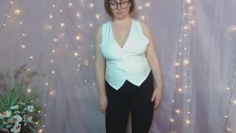 Snapshot of zannadreil chatting on April 2026 02:51:02 AM zannadreil online show from April 2026 02:51:02 AM