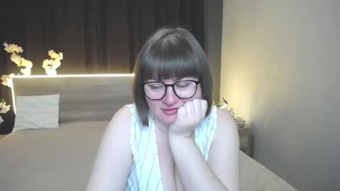 Snapshot of zannadreil chatting on May 2026 06:23:02 PM zannadreil online show from May 2026 06:23:02 PM