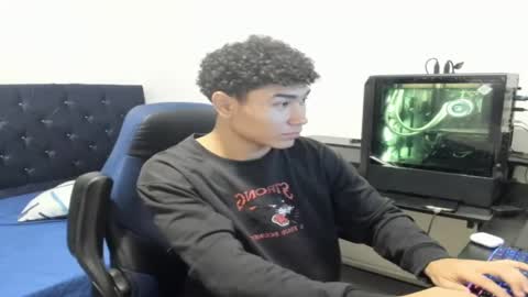 Snapshot of zanxley_ chatting on December 2024 02:31:02 AM zanxley_ online show from December 2024 02:31:02 AM