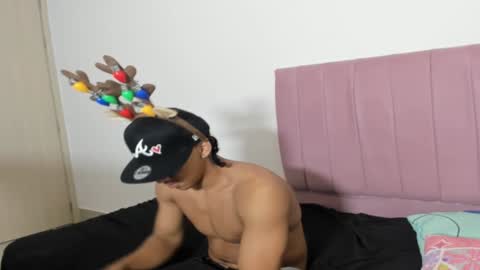 Snapshot of zanxley_ chatting on December 2024 07:39:02 AM zanxley_ online show from December 2024 07:39:02 AM