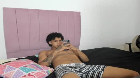 Snapshot of zanxley_ chatting on December 2024 04:00:01 AM zanxley_ online show from December 2024 04:00:01 AM