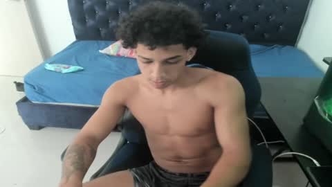 Snapshot of zanxley_ chatting on December 2024 03:37:02 PM zanxley_ online show from December 2024 03:37:02 PM