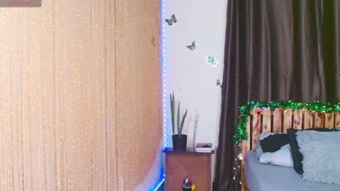 nicky online show from December 2024 11:18:01 AM