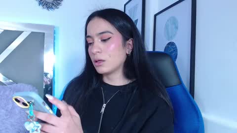 Snapshot of zaradames_ chatting on January 2025 03:34:02 AM zaradames_ online show from January 2025 03:34:02 AM