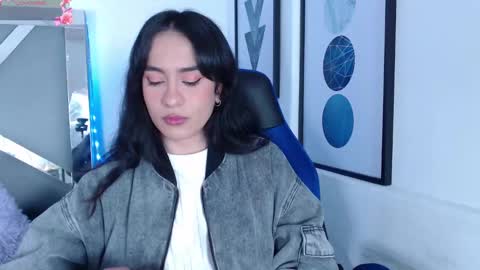 Snapshot of zaradames_ chatting on March 2025 06:10:01 AM zaradames_ online show from March 2025 06:10:01 AM
