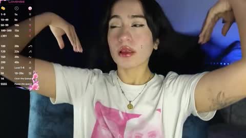 zaradames_ online show from November 2025 03:28:01 AM