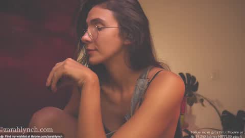 Snapshot of zarahlynch chatting on February 2025 10:53:02 PM Miss Lynch Next show 2911 online show from February 2025 10:53:02 PM