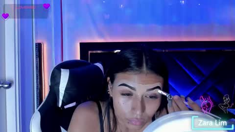 Zara Lim  online show from November 2025 09:41:02 PM