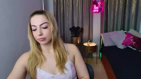 zarasplayground online show from November 2025 10:18:02 AM