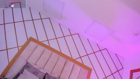 Snapshot of zaravesari chatting on March 2026 08:03:02 PM Zara Vesari online show from March 2026 08:03:02 PM