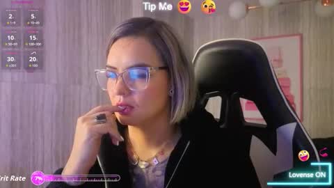 Isabella online show from March 2026 12:39:02 PM