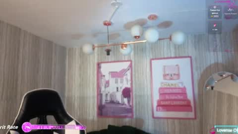 Isabella online show from April 2026 12:28:01 PM