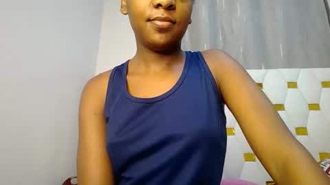 Snapshot of zariah011 chatting on May 2026 10:07:01 PM zariah online show from May 2026 10:07:01 PM