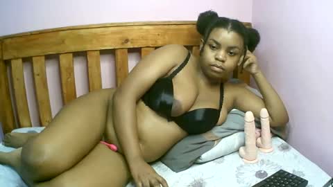Snapshot of zariamonet chatting on July 2026 09:43:02 PM zariamonet online show from July 2026 09:43:02 PM