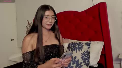 Snapshot of zariival chatting on November 2025 10:54:02 PM zariival online show from November 2025 10:54:02 PM