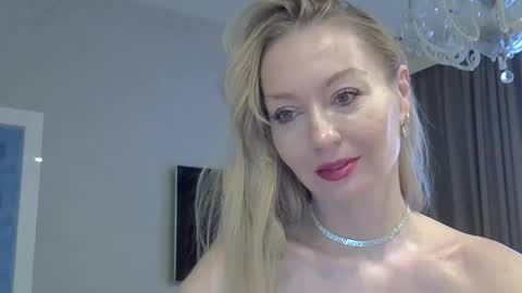 Zarina Swift online show from January 2025 04:30:01 AM