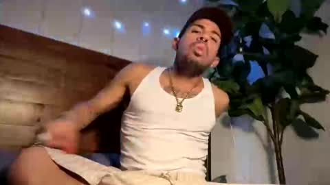 zayden online show from October 2025 07:54:01 AM