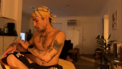 zayden online show from November 2025 01:48:02 AM