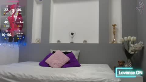 Snapshot of zean_lee chatting on November 2025 11:02:01 AM Karolyne online show from November 2025 11:02:01 AM