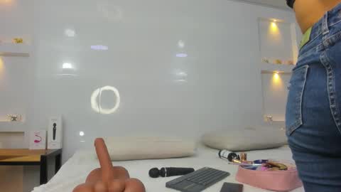 Snapshot of zenda_evans chatting on January 2026 04:16:01 AM Zenda Evans online show from January 2026 04:16:01 AM