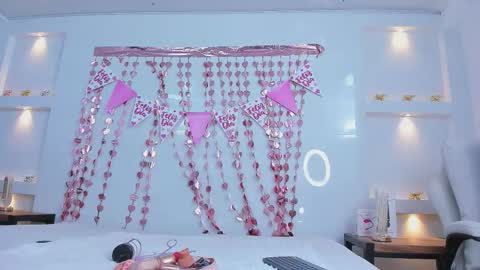 Snapshot of zenda_evans chatting on February 2026 03:54:01 AM Zenda Evans online show from February 2026 03:54:01 AM