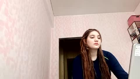 Snapshot of zeniabrossoit chatting on March 2026 04:16:01 AM zeniabrossoit online show from March 2026 04:16:01 AM